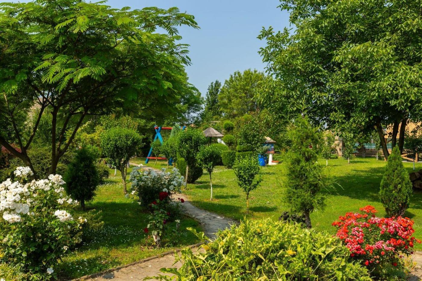 Salas Vujic Bečej Exterior foto