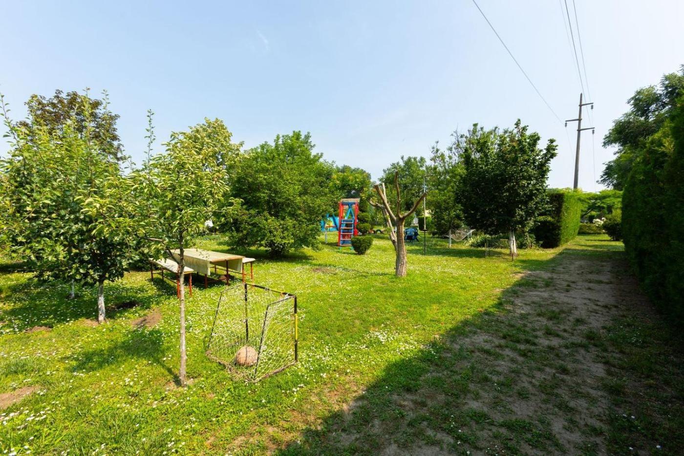 Salas Vujic Bečej Exterior foto